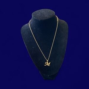 Chic Gold 'M' Pendant Necklace